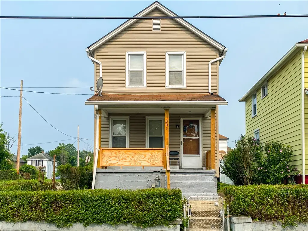 301 Wykes St, Aliquippa, PA 15001 - #1