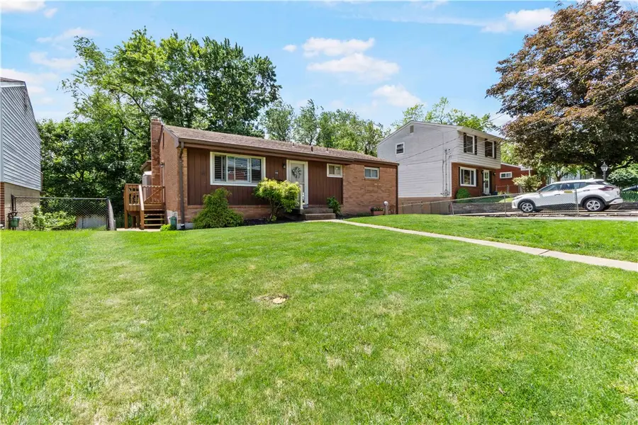 348 Kohlman Dr, Pittsburgh, PA 15214 - #3