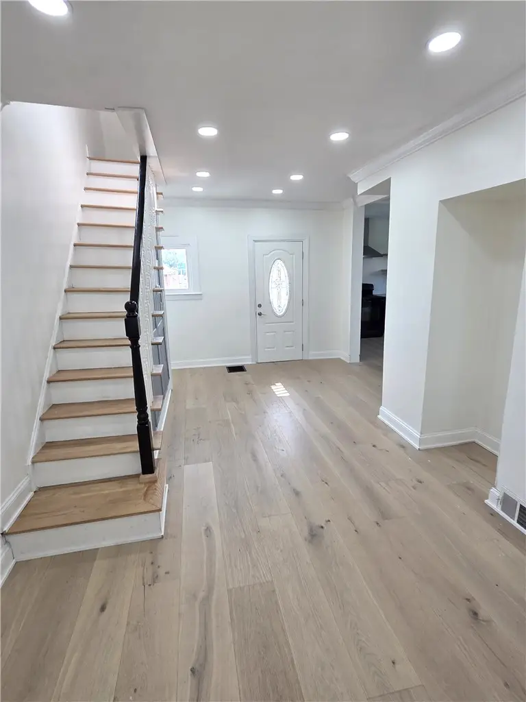 519 Ridge Ave, Stowe, PA 15136 - #2