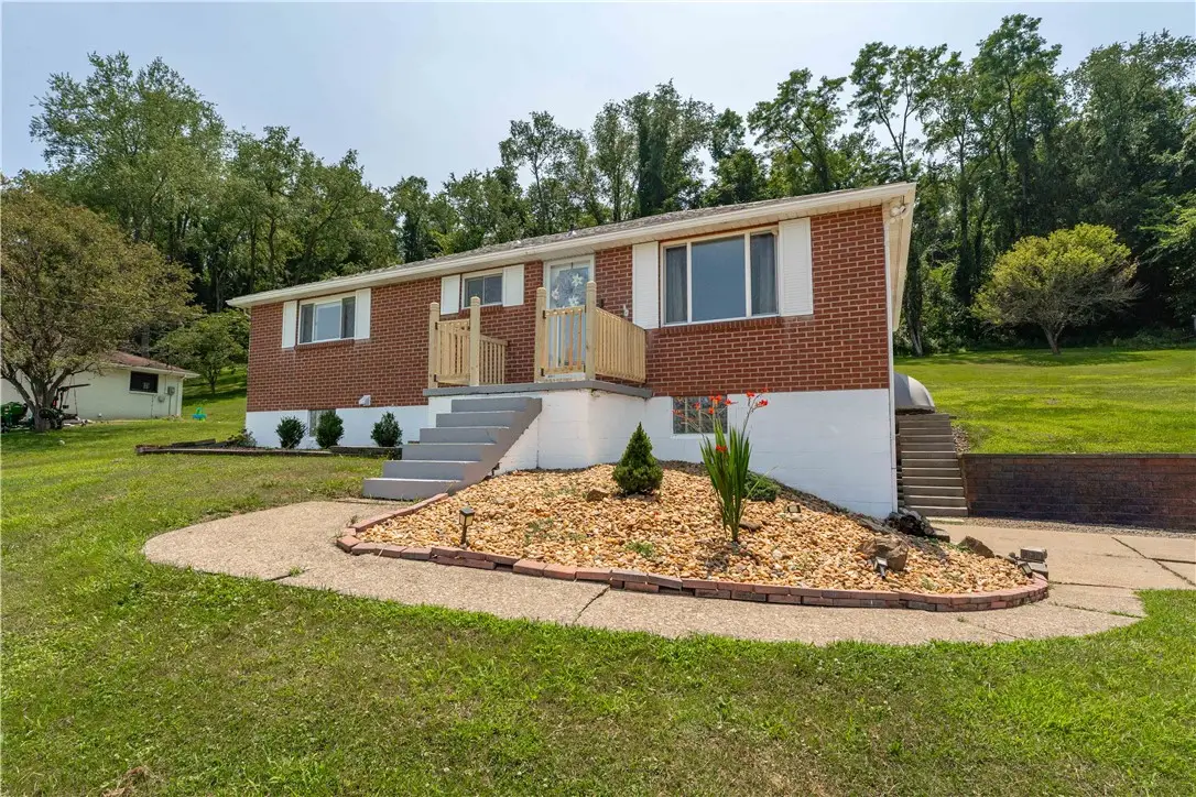855 Davis School Rd, Washington, PA 15301 - #1