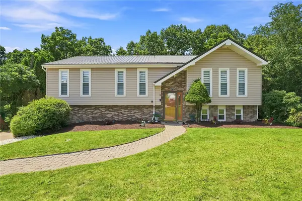 1737 Grove Crest Drive, Pittsburgh, PA 15239
