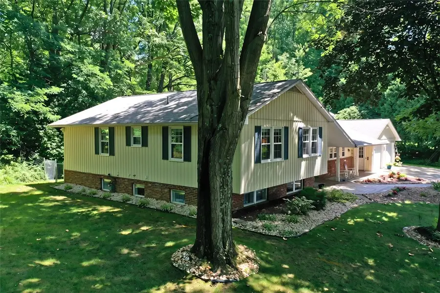 433 Shady Drive, Grove City, PA 16127 - #2