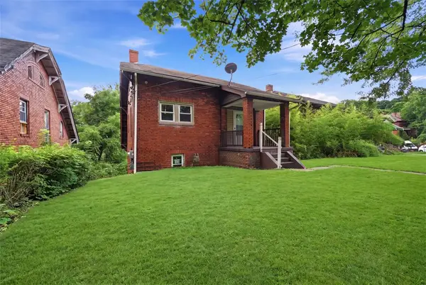 375 Ohio Ave, Clairton, PA 15025