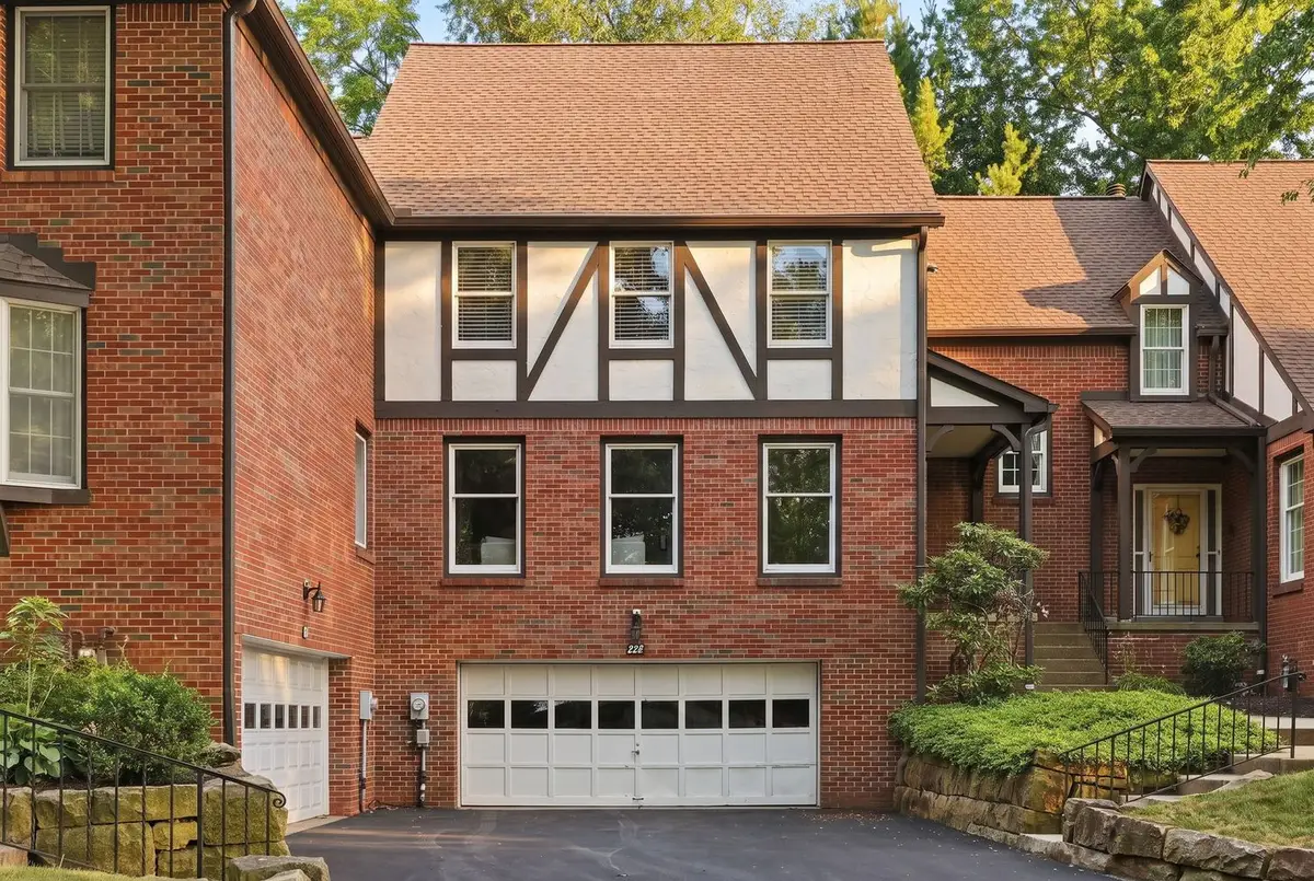 224 Thornberry Circle, Pittsburgh, PA 15234 - #1