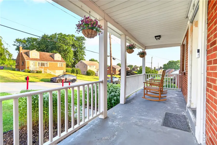 434 Regency Dr, Pittsburgh, PA 15239 - #3