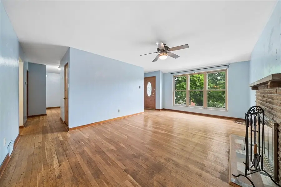 270 Roycroft Ave, Pittsburgh, PA 15234 - #2