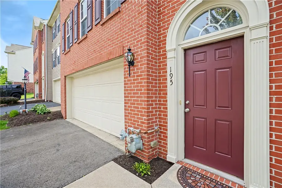 195 Southern Valley Ct, Mars, PA 16046 - #2