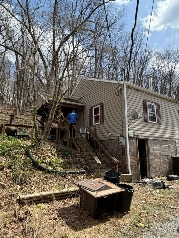 1515 Edgewood Rd, Beaver Falls, PA 15010 - #2