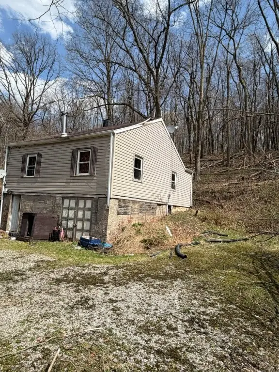 1515 Edgewood Rd, Beaver Falls, PA 15010 - #3