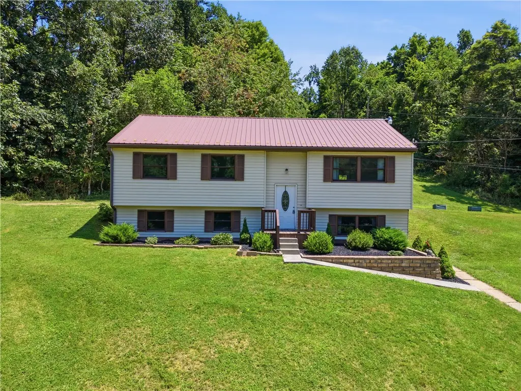 517 Hull Run Rd, Waynesburg, PA 15370 - #1