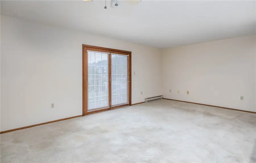 207 Clubhouse Dr, Washington, PA 15301 - #3