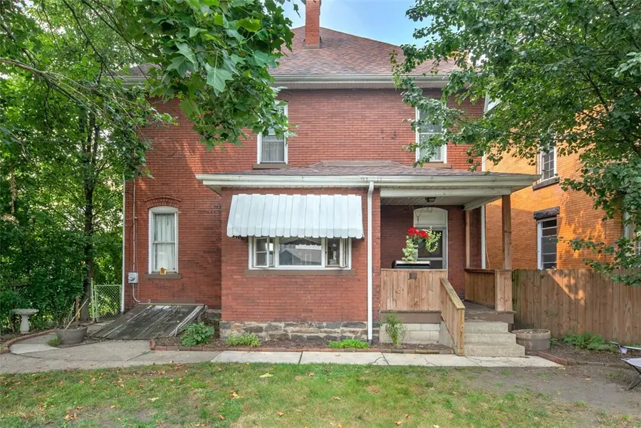 111 W Fayette St, Connellsville, PA 15425 - #3