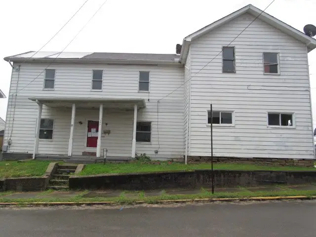 304 Market Street, Belle Vernon, PA 15012 - #1