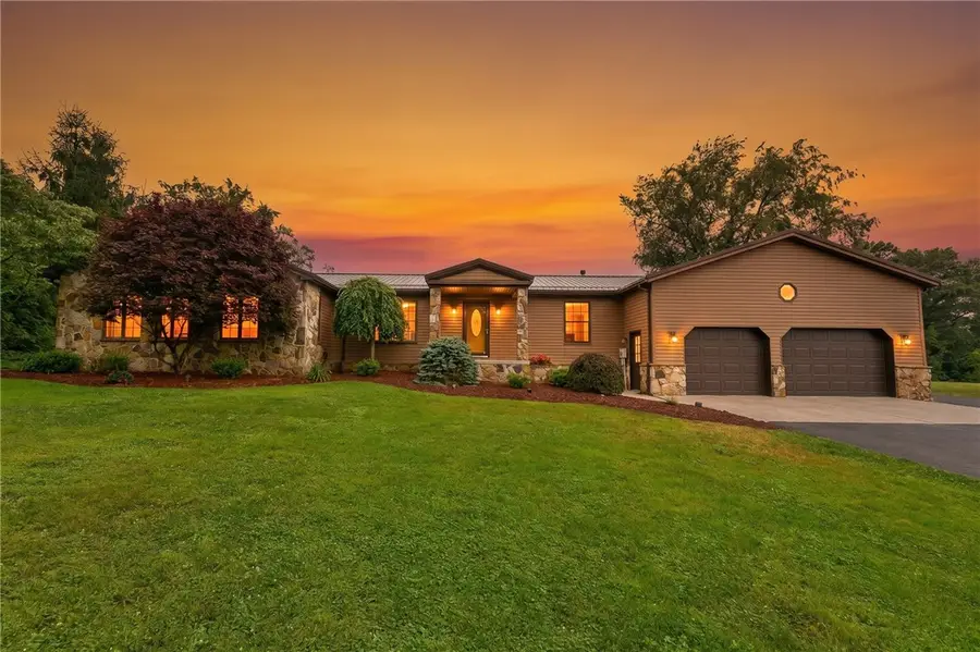 22 Cave Street, Fairchance, PA 15436 - #2