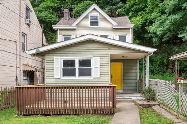 3320 Spring Garden Rd, Pittsburgh, PA 15212