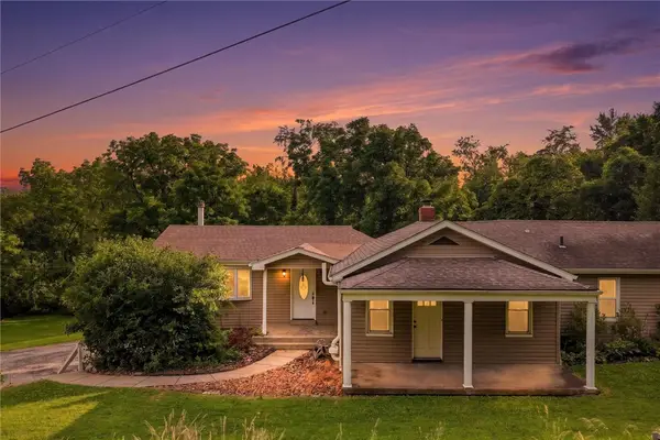 2560 Pleasant Valley Rd, Murrysville, PA 15668