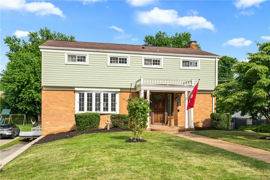 163 Spartan Dr, Bethel Park, PA 15102 - #2