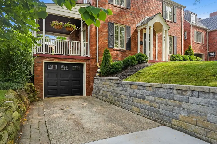 762 Lebanon Avenue, Pittsburgh, PA 15228 - #3