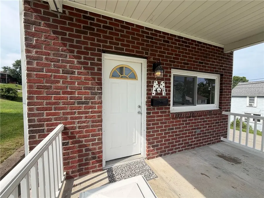 17 Columbus St, Belle Vernon, PA 15012 - #3