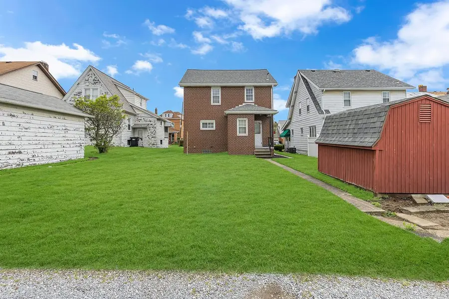 2207 Davidson St, Aliquippa, PA 15001 - #3