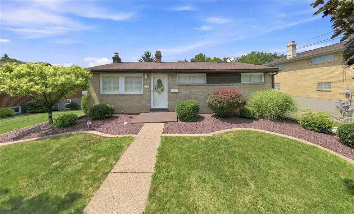13581 St Clair Dr, Irwin, PA 15642 - #1