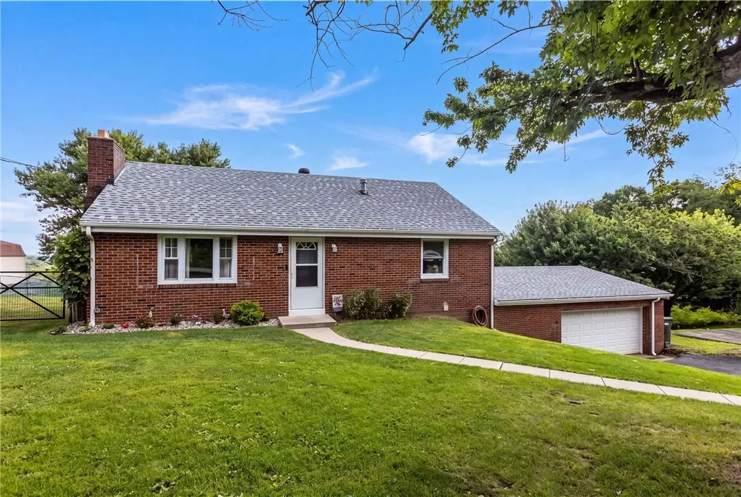 983 S Hewitt Ave, Washington, PA 15301 - #1