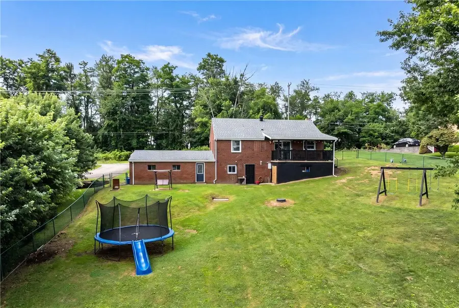 983 S Hewitt Ave, Washington, PA 15301 - #3