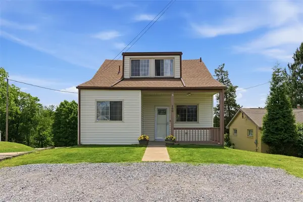 160 Renfer St, Pittsburgh, PA 15237