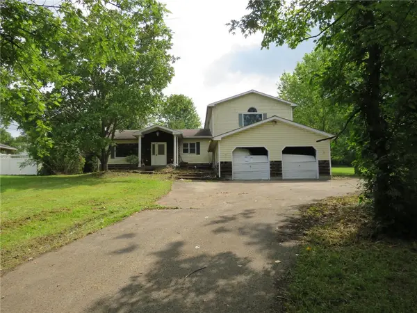 237 Everson Valley Rd, Connellsville, PA 15425