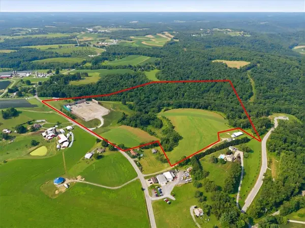 586 Bocktown Cork Rd, Clinton, PA 15026