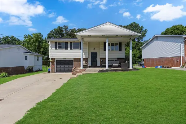 1102 Queens Mill Rd, Aliquippa, PA 15001