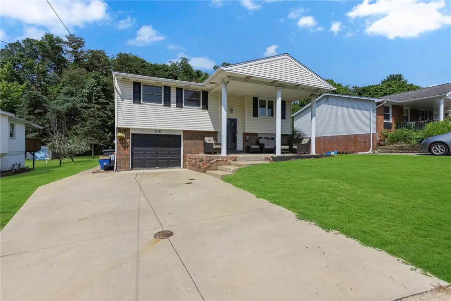 1102 Queens Mill Rd, Aliquippa, PA 15001 - #2