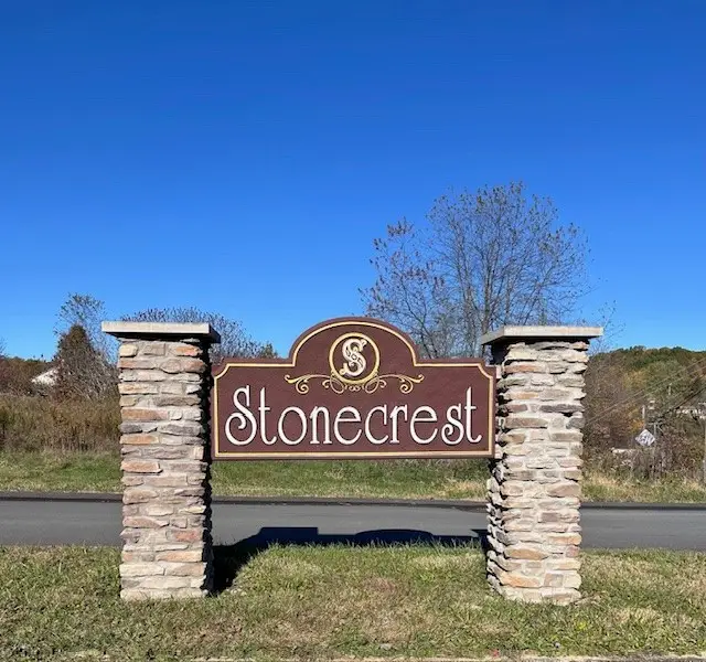 1214 Sandstone Ct E, Tarentum, PA 15084 - #2