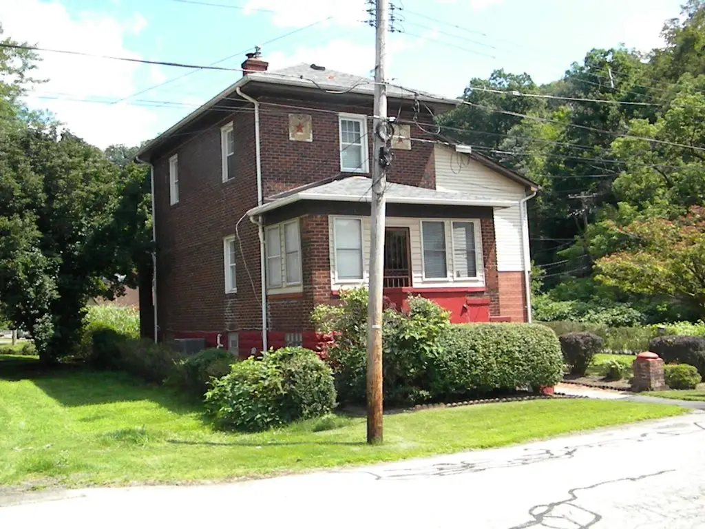 106 Baker Ave, Turtle Creek, PA 15145 - #1