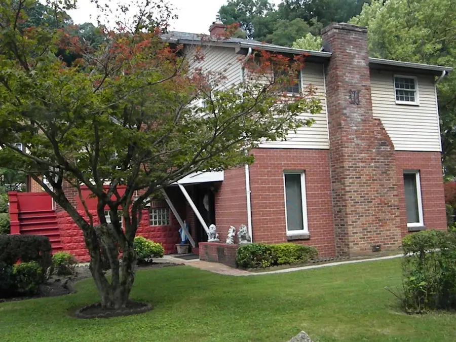 106 Baker Ave, Turtle Creek, PA 15145 - #3