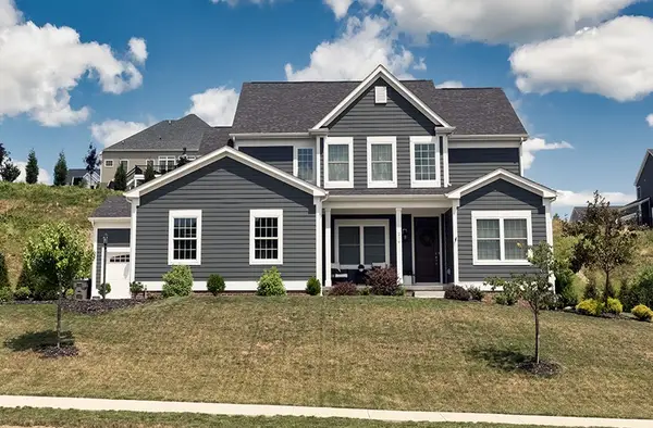 216 Hickory Lane, Mars, PA 16046