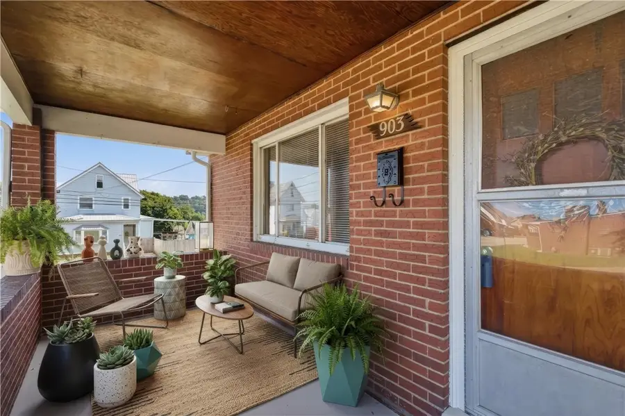 903 Penn St, Brackenridge, PA 15014 - #3