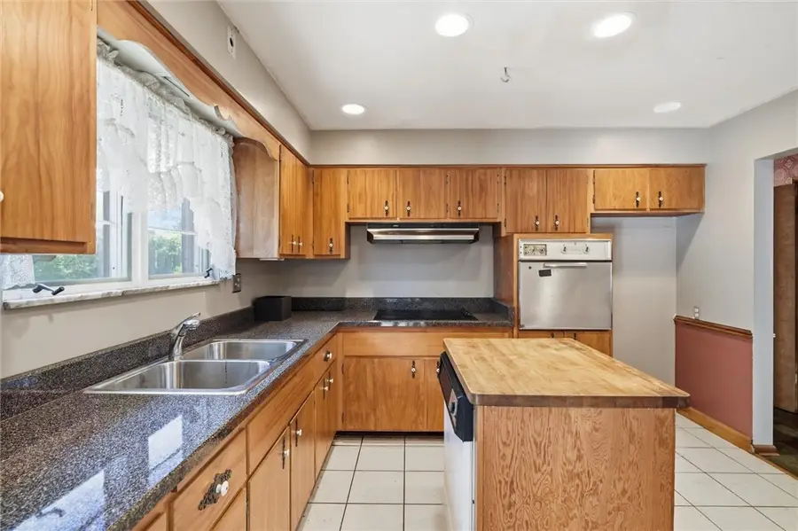38 Jefferson Ave, Monessen, PA 15062 - #2