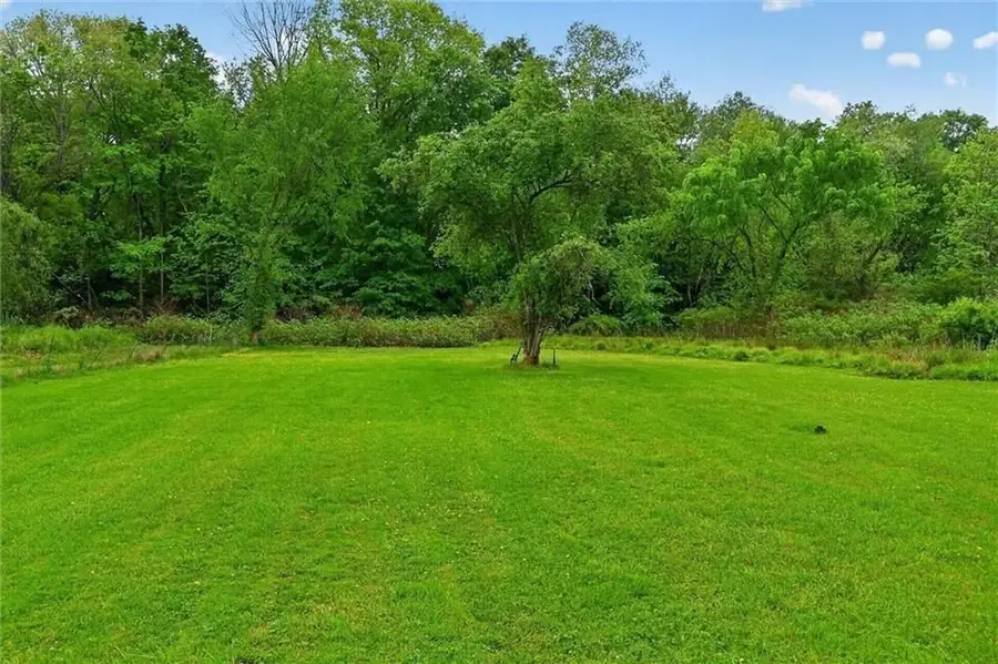 2975 Leechburg Rd, Pittsburgh, PA 15239 - #2