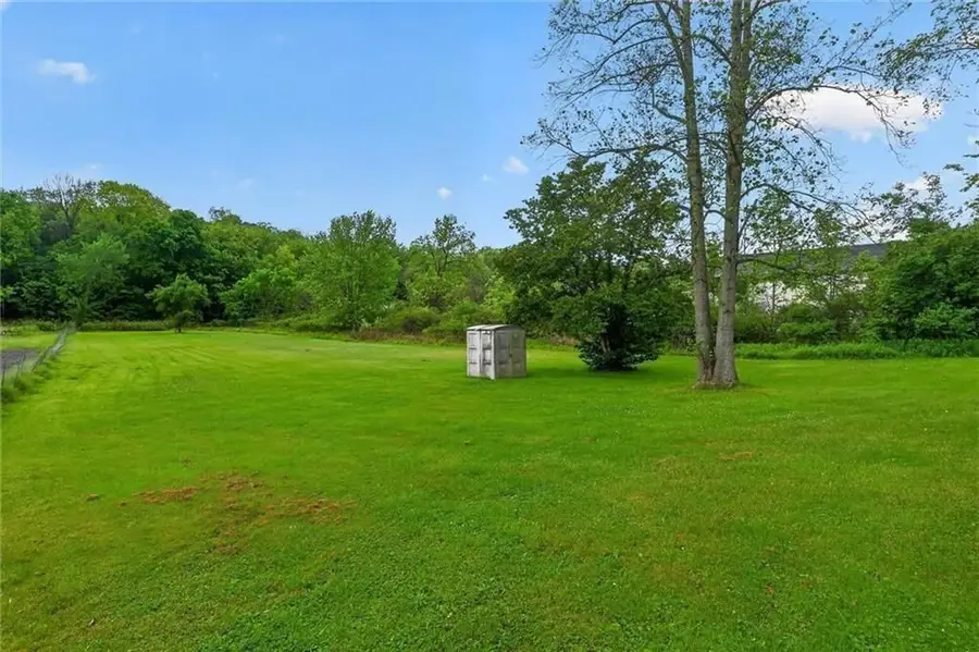 2975 Leechburg Rd, Pittsburgh, PA 15239 - #3