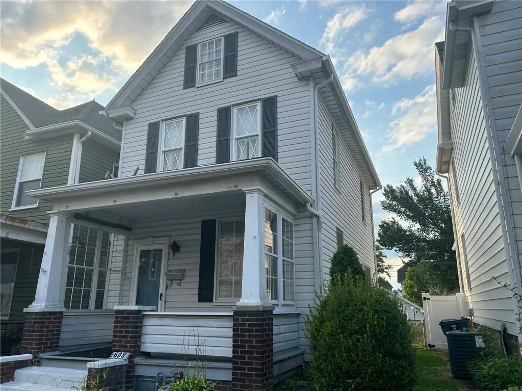 608 Fairmont St, Latrobe, PA 15650 - #1