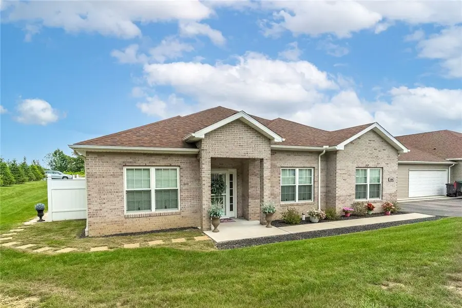 1804 Seminole Circle, Beaver Falls, PA 15010 - #2