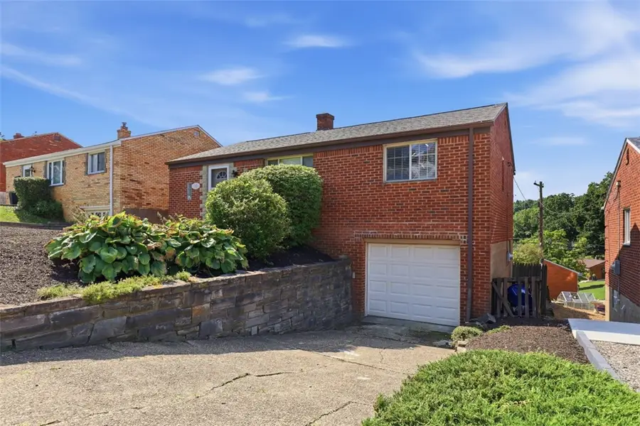 542 Beaufort Ave, Pittsburgh, PA 15226 - #2