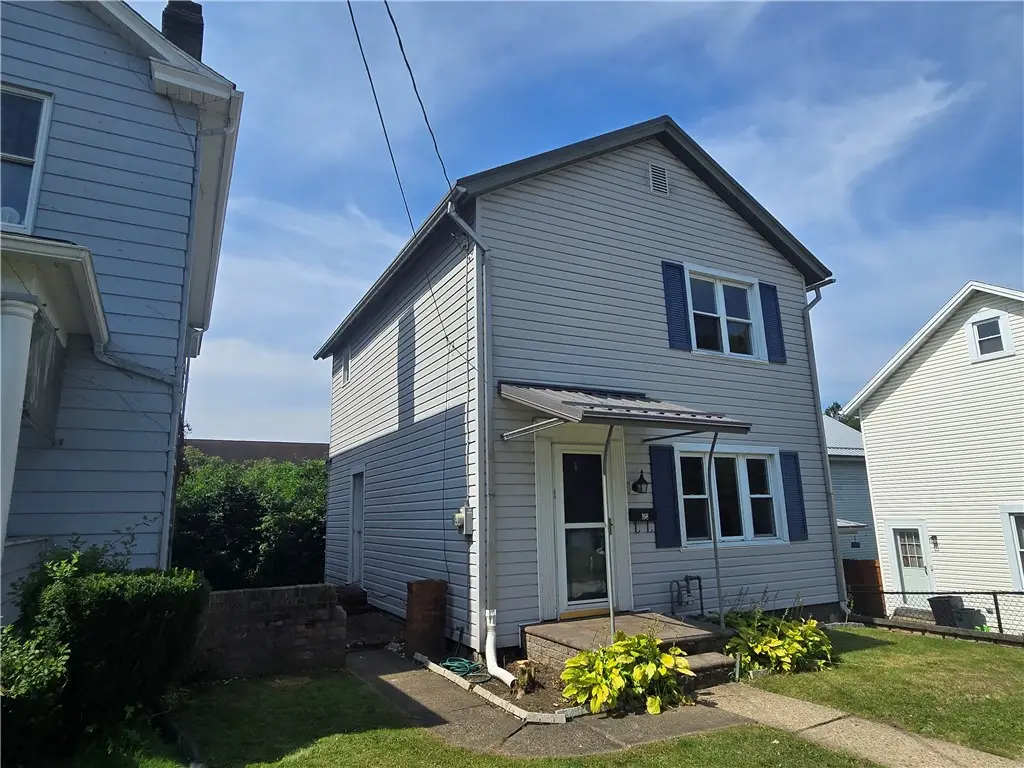 108 Wallace Avenue, Leechburg, PA 15656 - #1