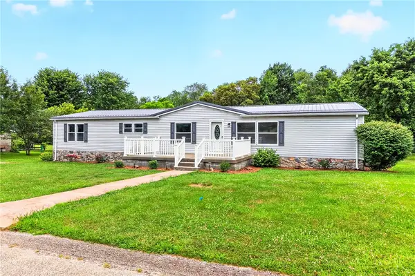218 Florence Dr, Menallen Twp, PA 15401