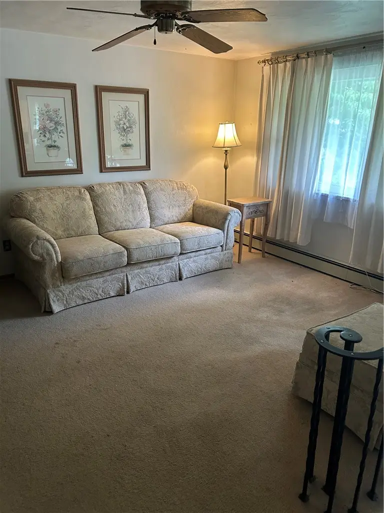 212 Pierce Rd, Elizabeth, PA 15037 - #2