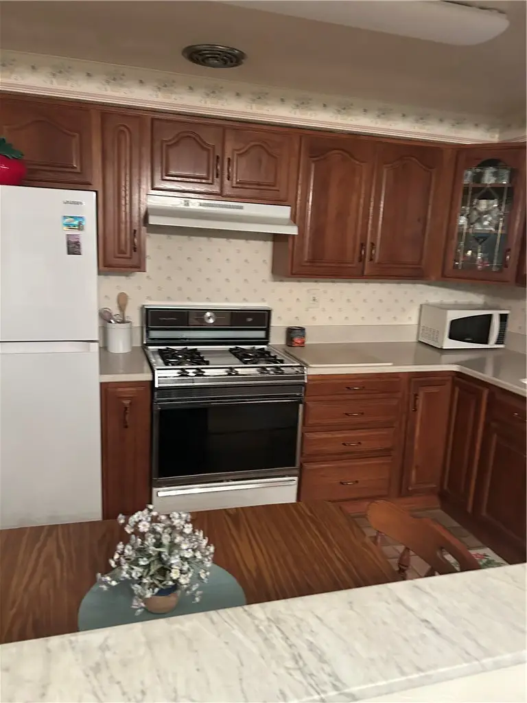 212 Pierce Rd, Elizabeth, PA 15037 - #3