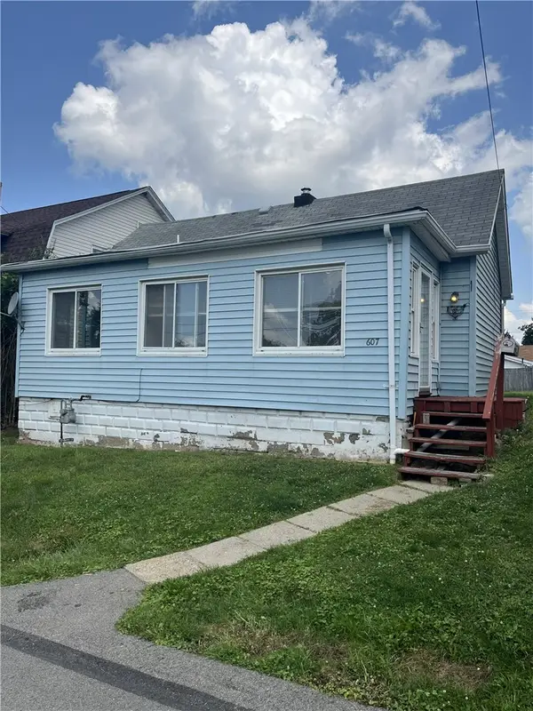 607 Kaye Avenue, Monaca, PA 15061
