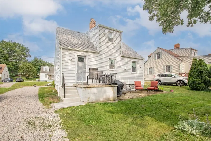 141 S Duffy Rd, Butler, PA 16001 - #2