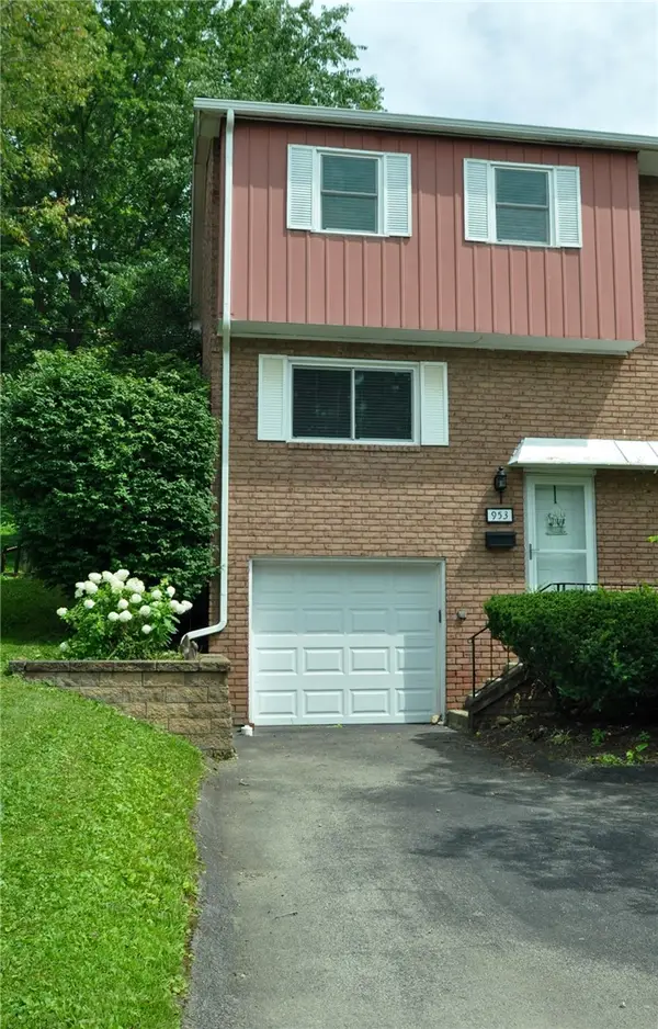953 Academy Heights Drive, Greensburg, PA 15601